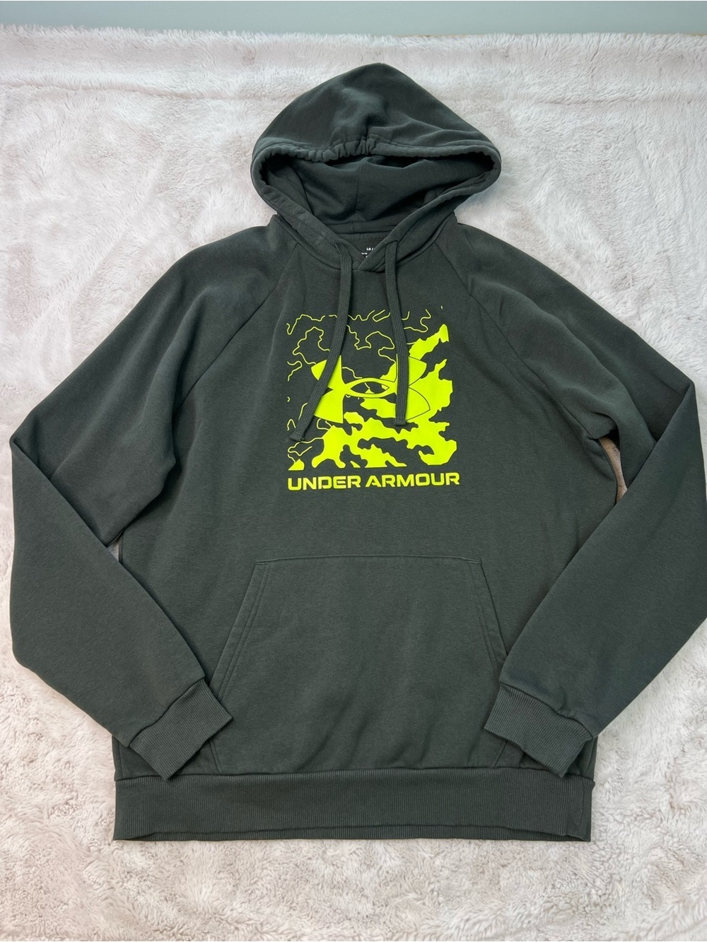 Under Armour Mens Size Large Army Green Hoodie Sweatshirt Neon Camo Logo New